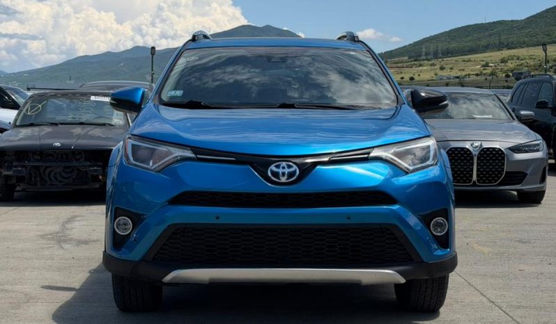 
								Toyota RAV4 full									