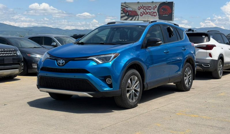 
								Toyota RAV4 full									