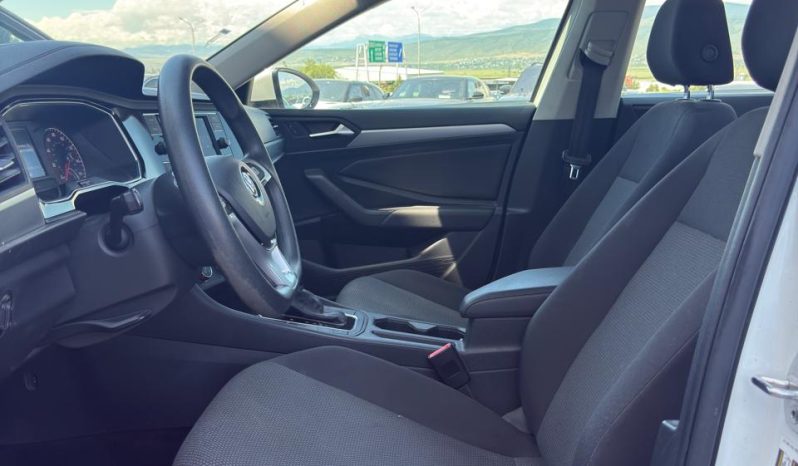
								VOLKSWAGEN JETTA full									