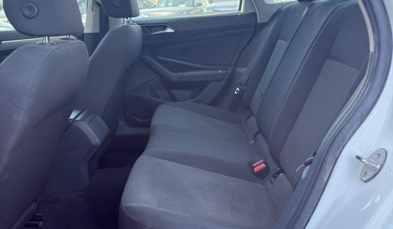 
								VOLKSWAGEN JETTA full									