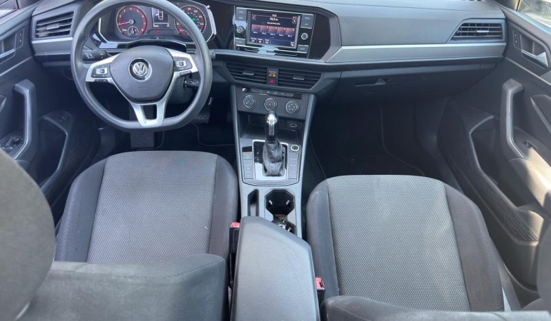 
								VOLKSWAGEN JETTA full									