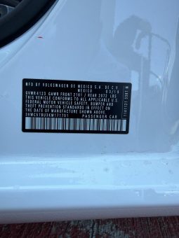 
										VOLKSWAGEN JETTA full									