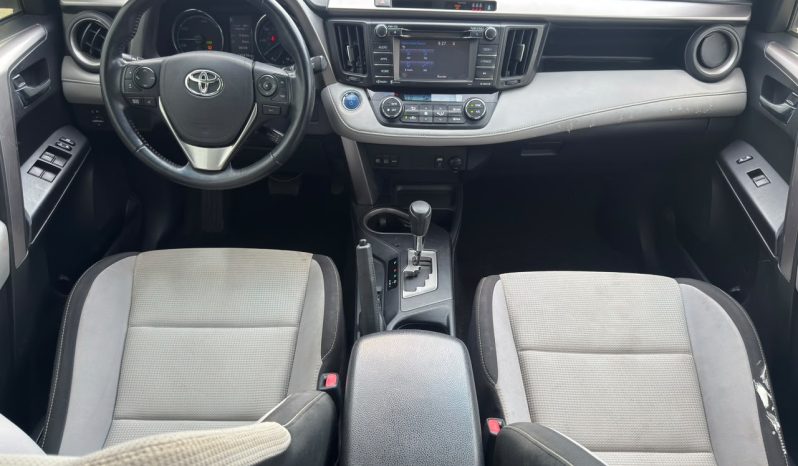 
								TOYOTA RAV4 full									