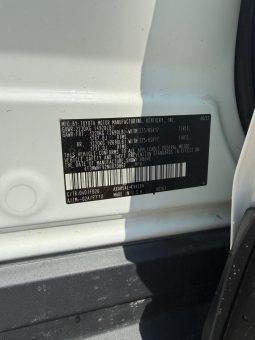 
										TOYOTA RAV4 full									