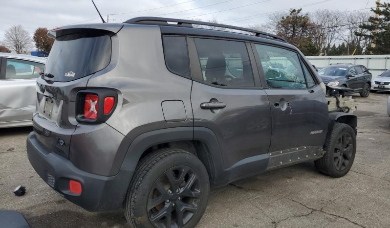 
								Jeep Renegade full									