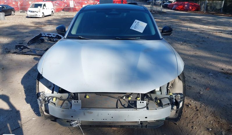 
								2022 Ford Mustang Mach-E full									