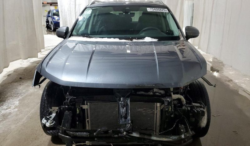 
								Volkswagen Taos full									