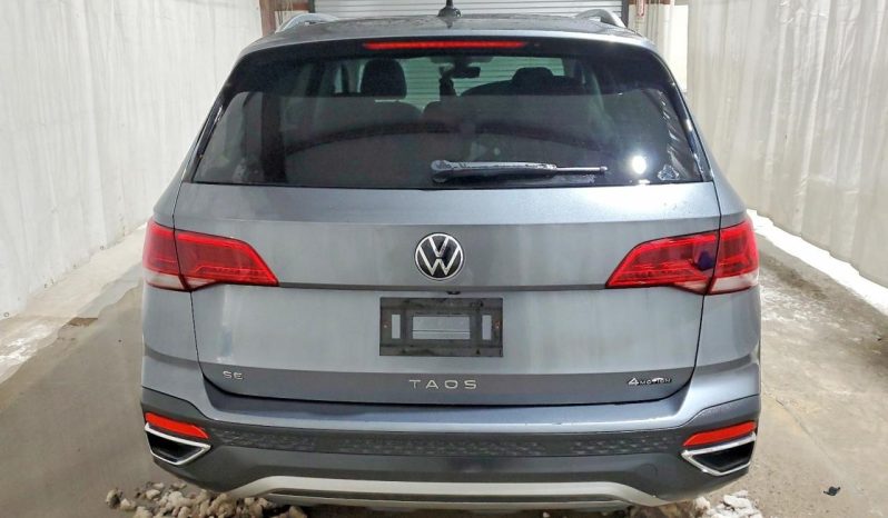 
								Volkswagen Taos full									