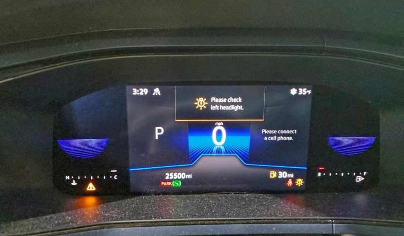 
								Volkswagen Taos full									