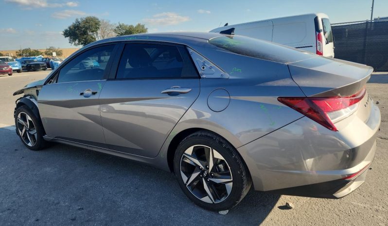 
								Hyundai Elantra full									