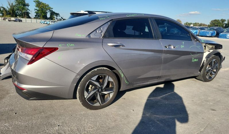 
								Hyundai Elantra full									