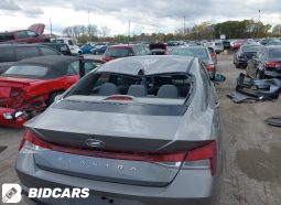 
										Hyundai Elantra full									