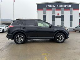 
										Toyota RAV4 full									