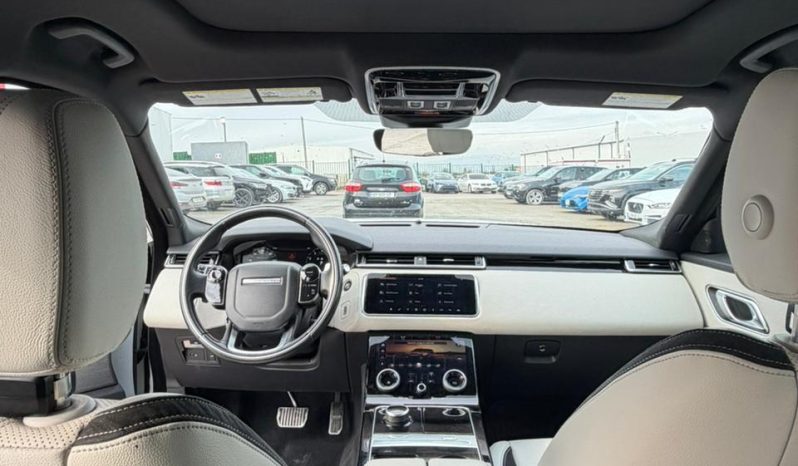 
								Range Rover Velar full									