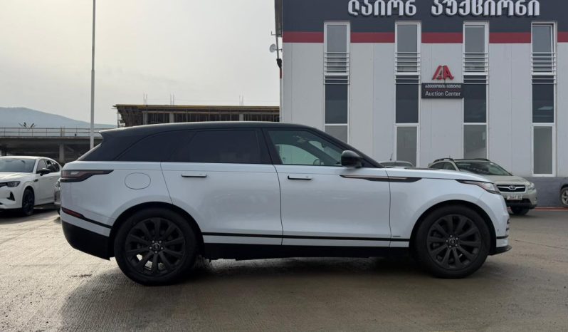 
								Range Rover Velar full									