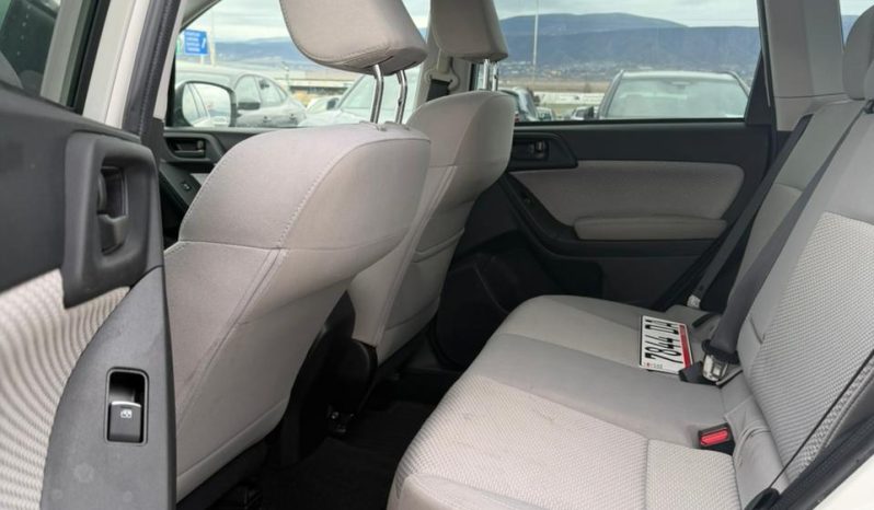 
								Subaru Forester full									