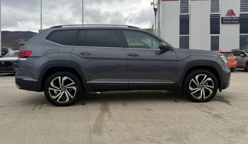 
								Volkswagen Atlas full									