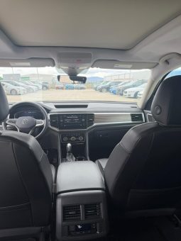 
										Volkswagen Atlas full									