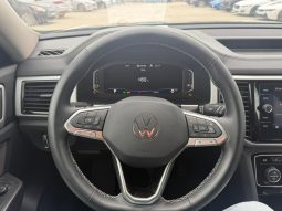 
										Volkswagen Atlas full									