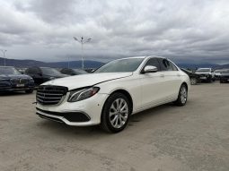 
										Mercedes-Benz E 300 full									