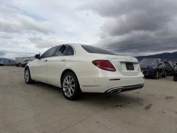 
										Mercedes-Benz E 300 full									