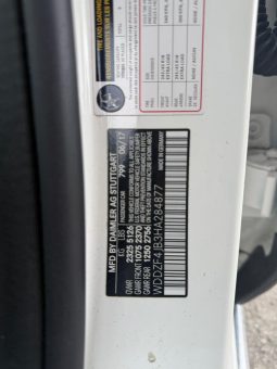 
										Mercedes-Benz E 300 full									