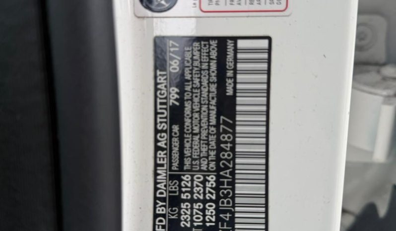 
								Mercedes-Benz E 300 full									