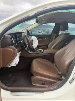 
										Mercedes-Benz E 300 full									