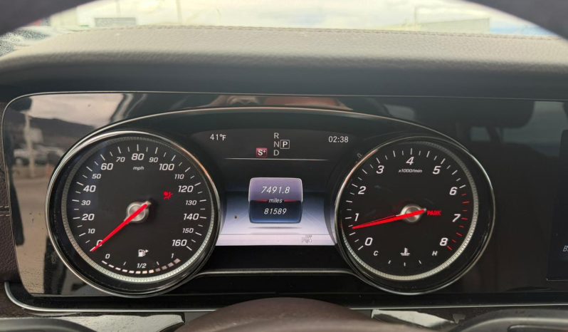 
								Mercedes-Benz E 300 full									