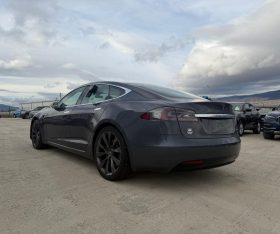 Tesla MODEL S