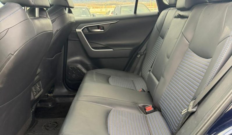 
								2020 Toyota RAV4 full									