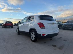 
										Chevrolet Trax full									