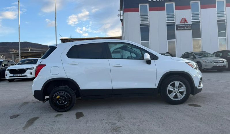 
								Chevrolet Trax full									