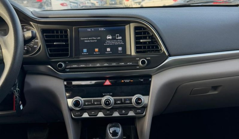 
								Hyundai Elantra full									