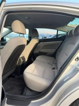 
										Hyundai Elantra full									