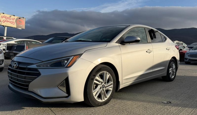 
								Hyundai Elantra full									