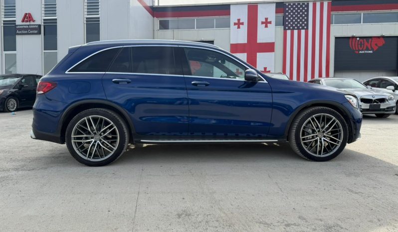 
								Mercedes-Benz GLC full									