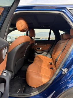 
										Mercedes-Benz GLC full									