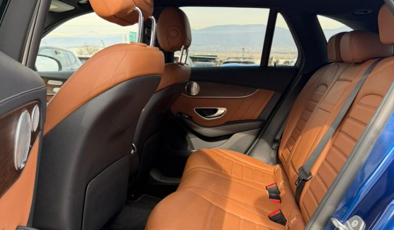 
								Mercedes-Benz GLC full									