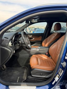 
										Mercedes-Benz GLC full									