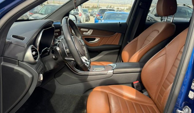 
								Mercedes-Benz GLC full									