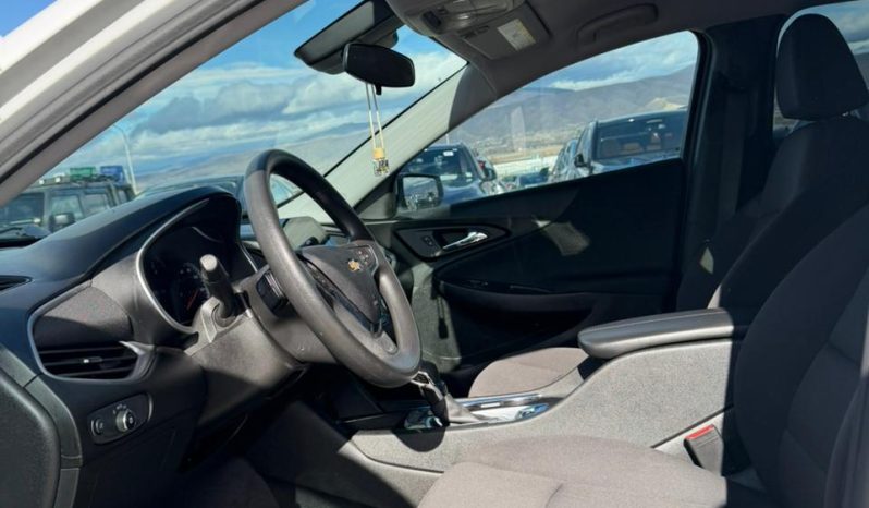 
								Chevrolet Malibu full									