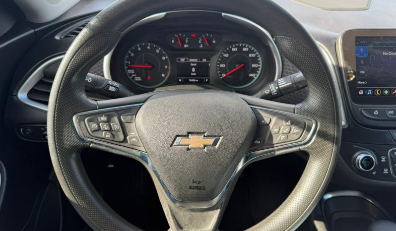 
								Chevrolet Malibu full									