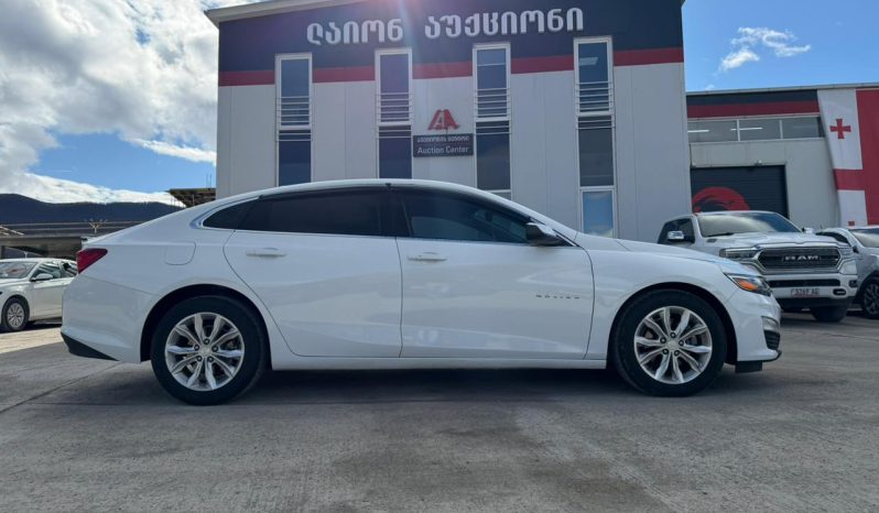 
								Chevrolet Malibu full									