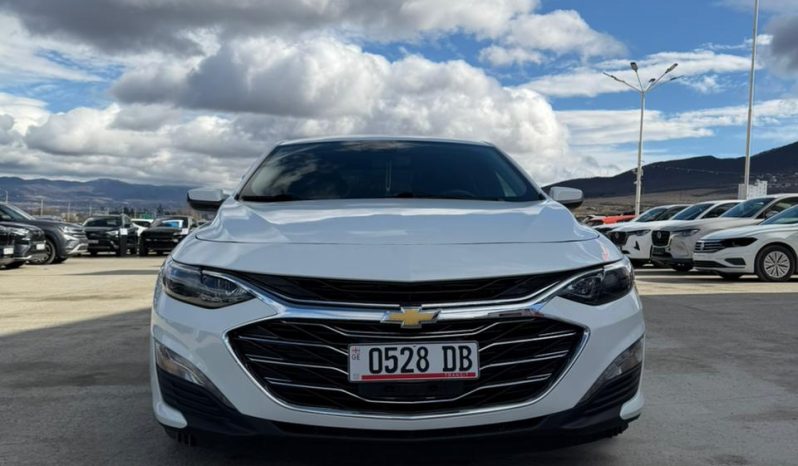 
								Chevrolet Malibu full									