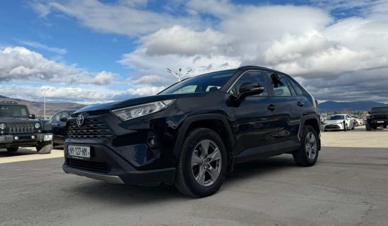 
								TOYOTA RAV4 full									