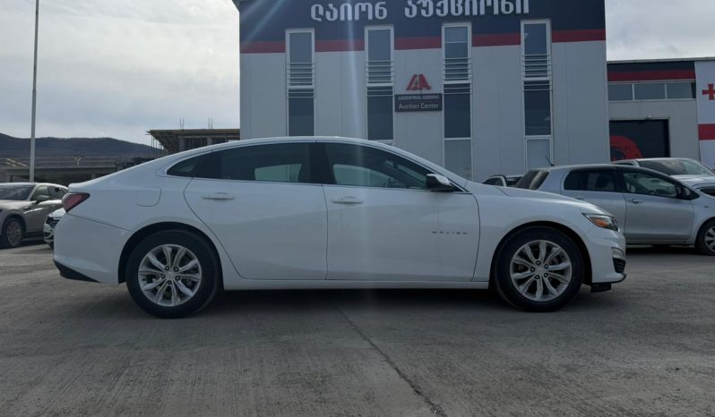 
								Chevrolet Malibu full									