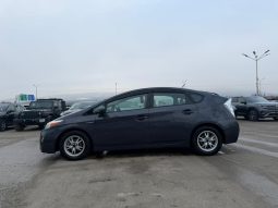 
										Toyota Prius full									
