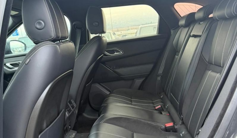 
								Range Rover Velar full									