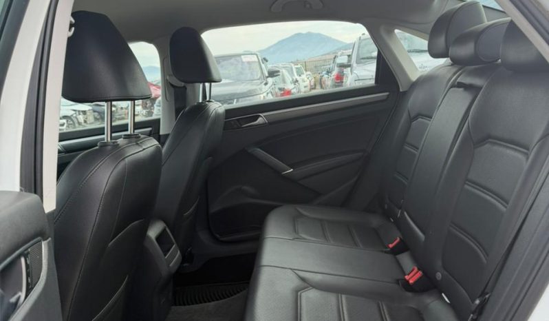 
								VOLKSWAGEN PASSAT full									